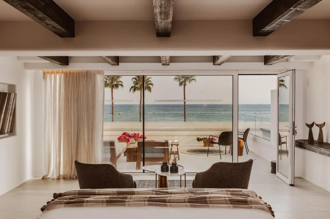 Kaliva Suites - Adults Only أيا نابا